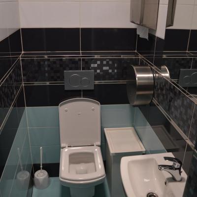 MODERNÍ A ČISTÉ SOCIÁLNÍ ZAŘÍZENÍ